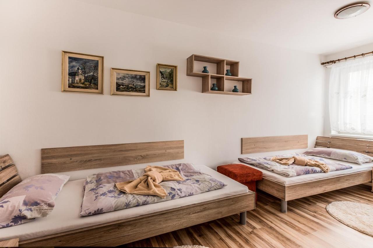 Penzion Blesk Ruzomberok Εξωτερικό φωτογραφία